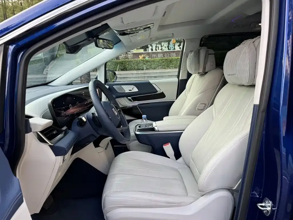 Buick Century 2023 из CN, фото 2