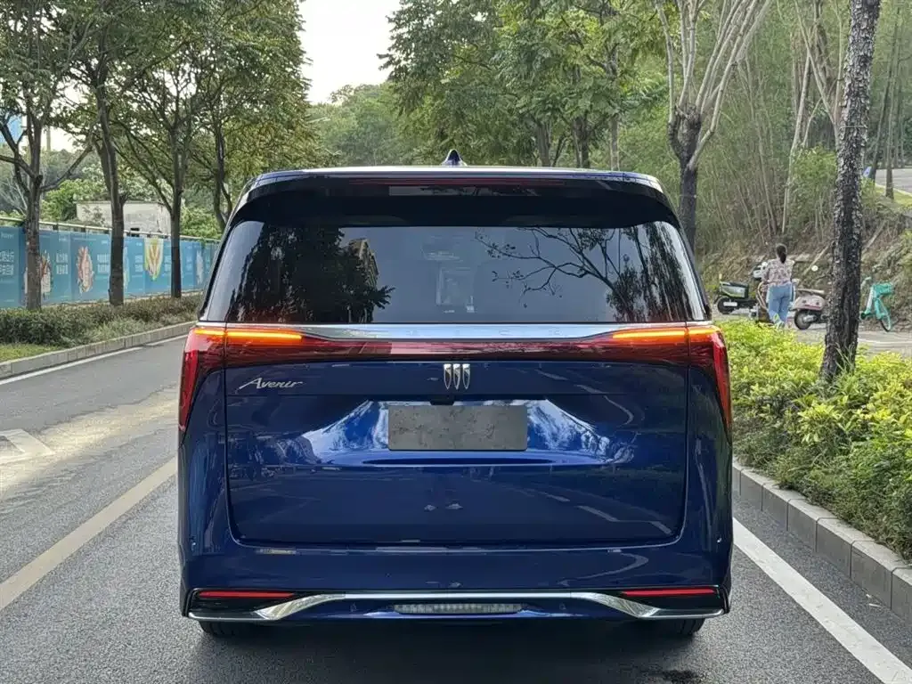 Buick Century 2023 из CN, фото 7