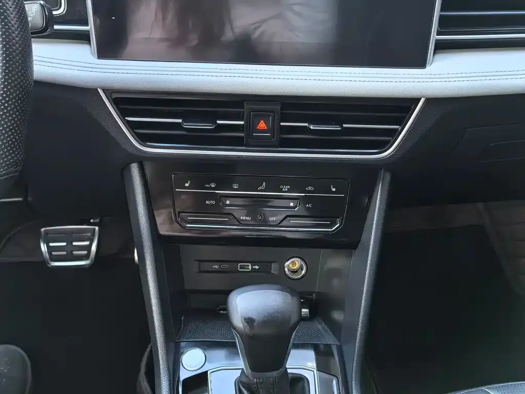 Volkswagen Tiguan L 2021 из CN, фото 4