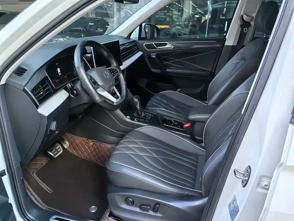 Volkswagen Tiguan L 2021 из CN, фото 8