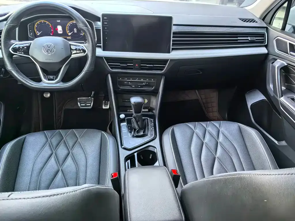 Volkswagen Tiguan L 2021 из CN, фото 3
