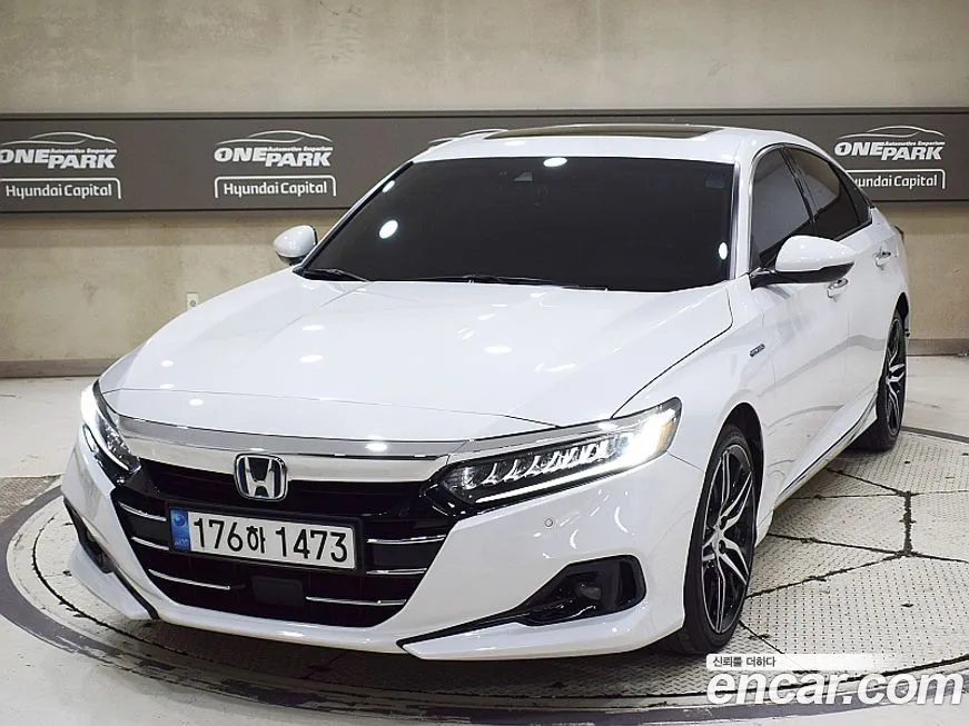 Honda Accord — фото 1