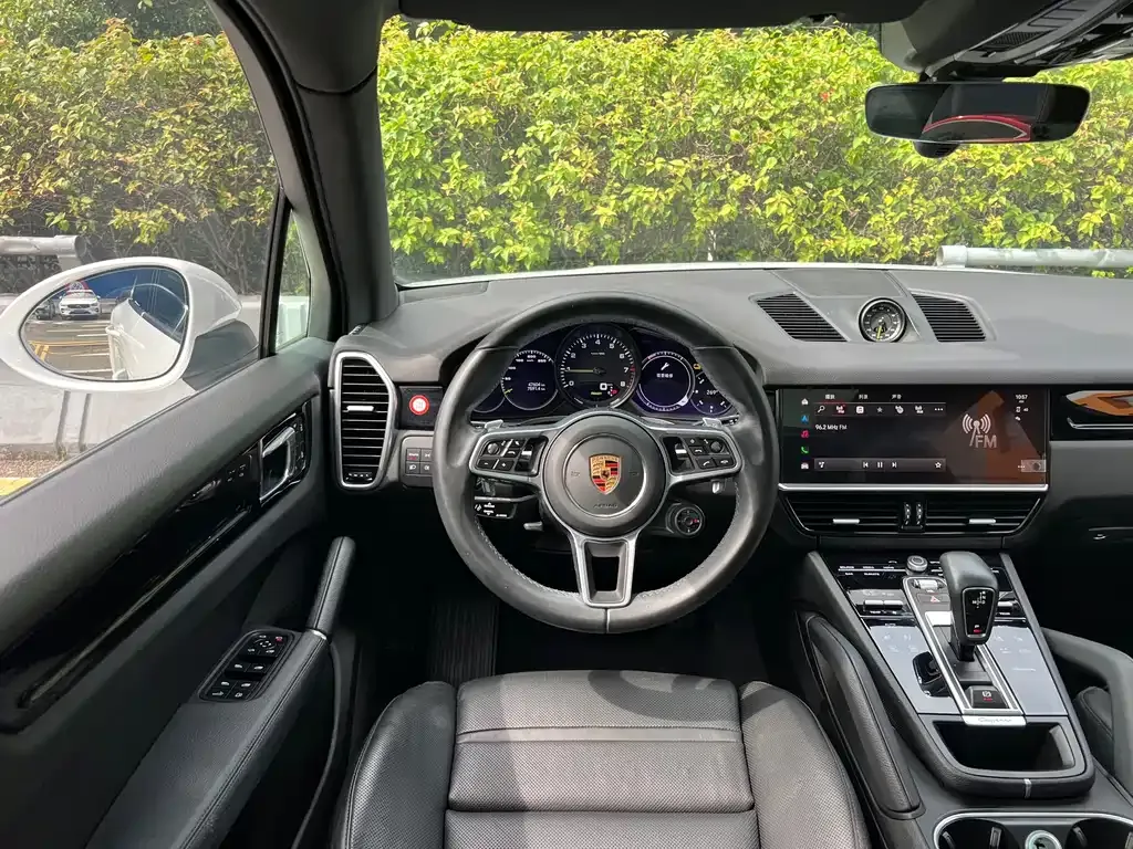 Porsche Cayenne Hybrid 2022 из CN, фото 3