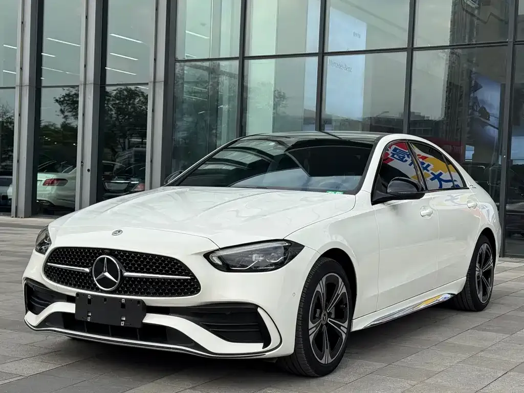 Mercedes-Benz C-Class — фото 1