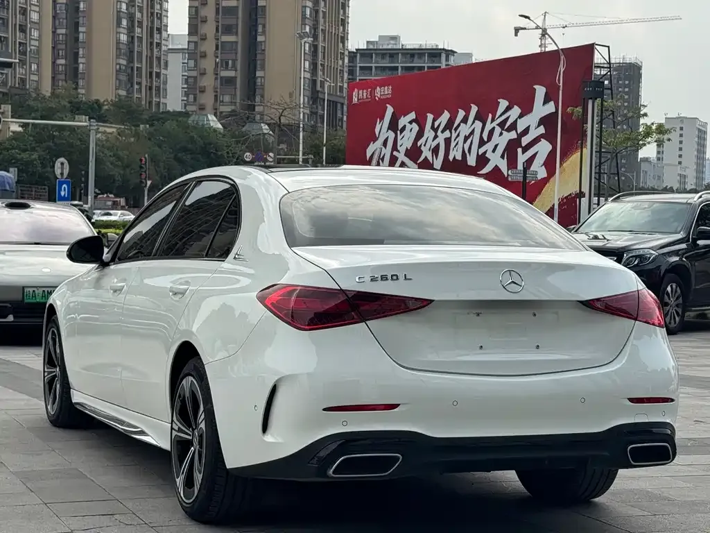 Mercedes-Benz C-Class — фото 6
