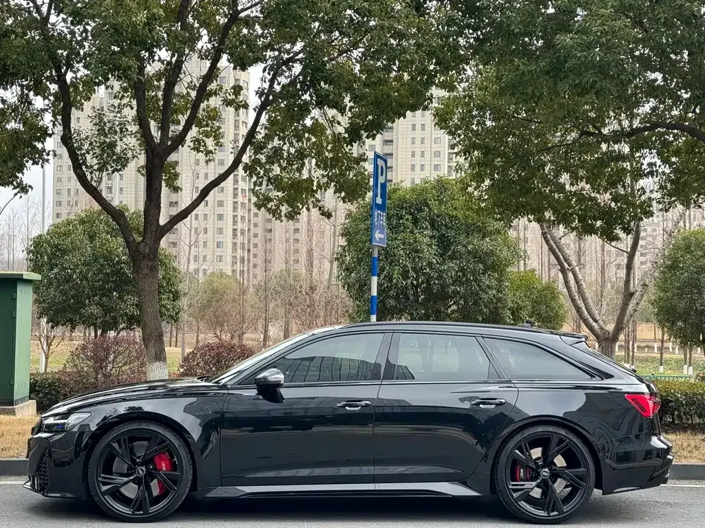Audi RS 6 2022 из CN, фото 7