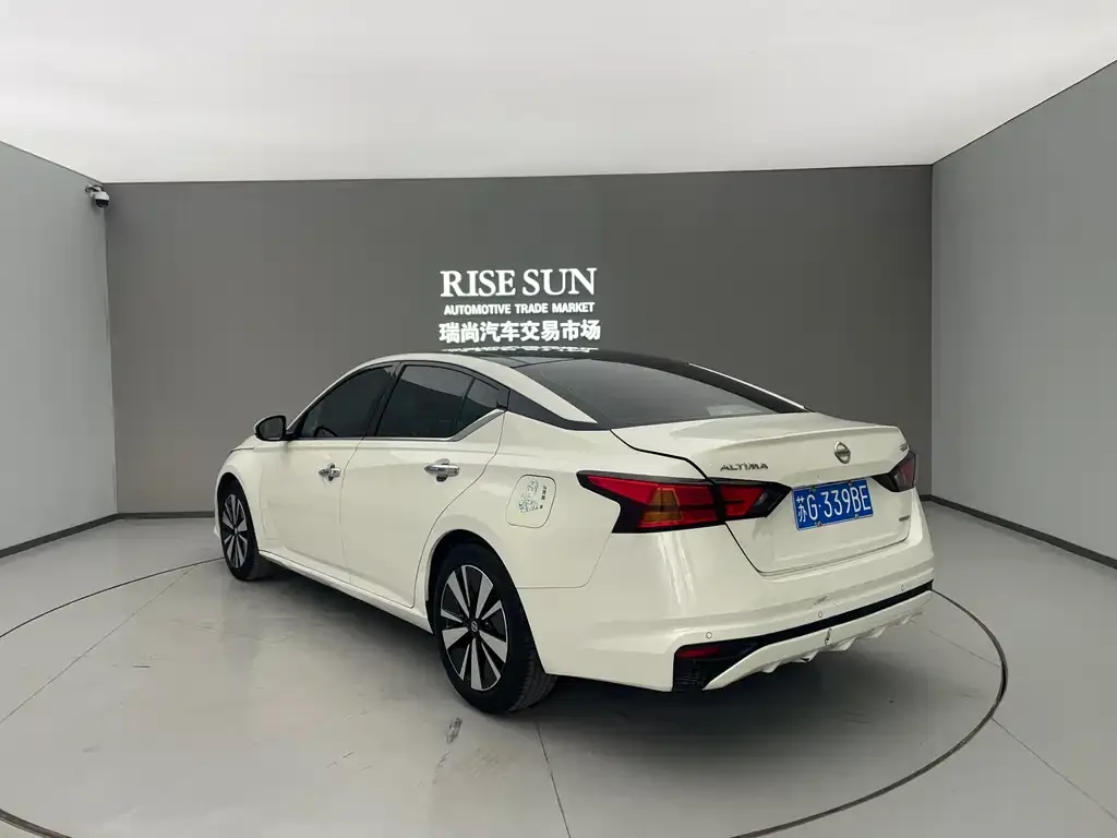 Nissan Teana 2022 из CN, фото 4