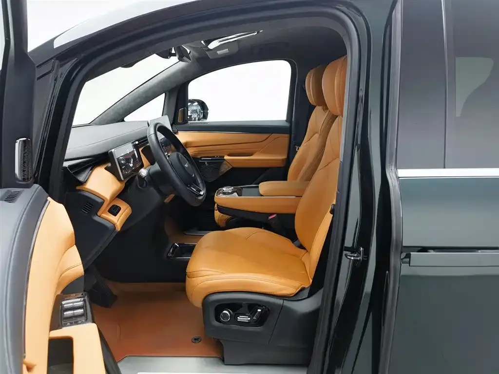 Geely Yizhen L380 2025 из CN, фото 8