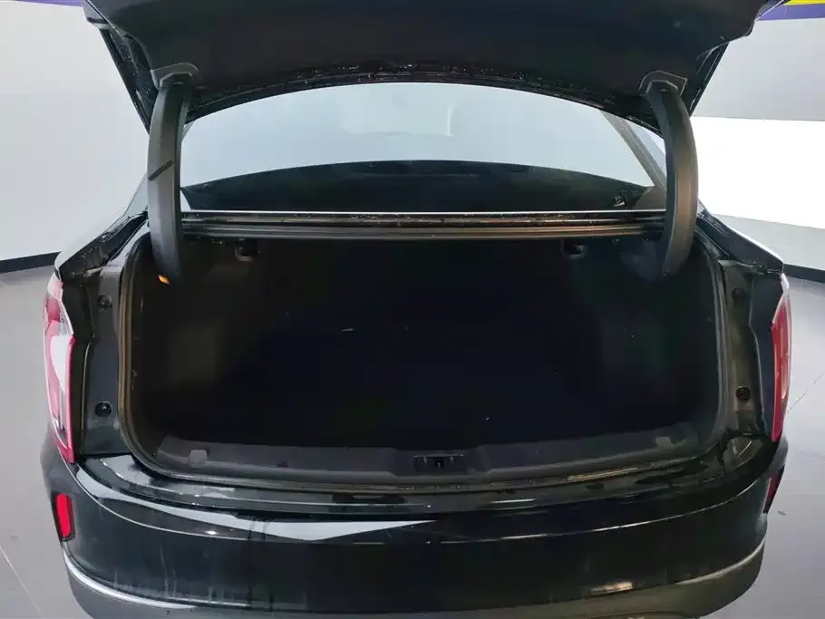 Hongqi E-QM5 2023 из CN, фото 5