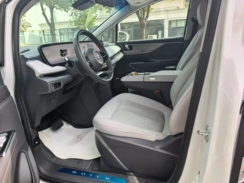 Buick GL8 2024 из CN, фото 4