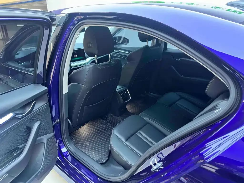 Skoda Octavia 2023 из CN, фото 6