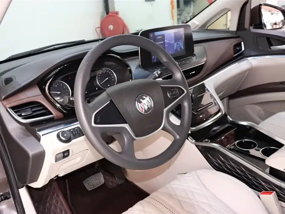 Buick GL8 2024 из CN, фото 10