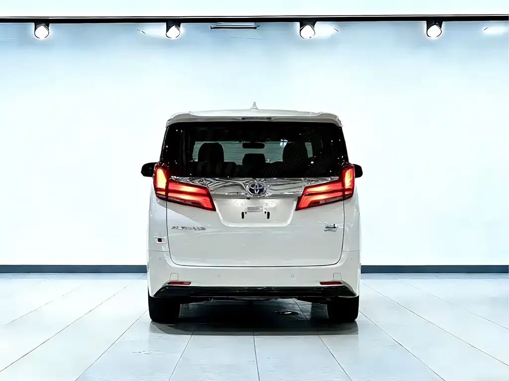 Toyota Alphard 2022 из CN, фото 3