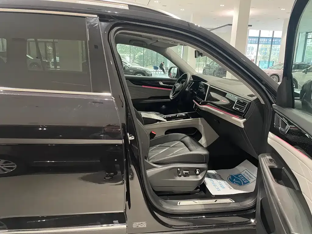 Volkswagen Teramont 2024 из CN, фото 8