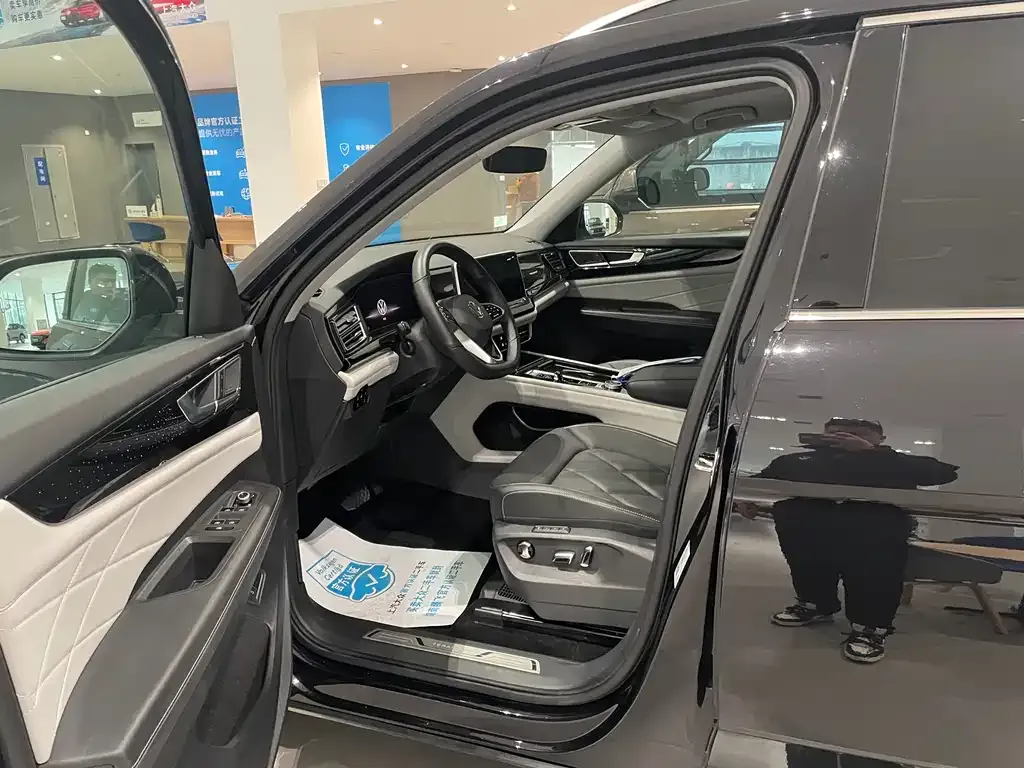 Volkswagen Teramont 2024 из CN, фото 5