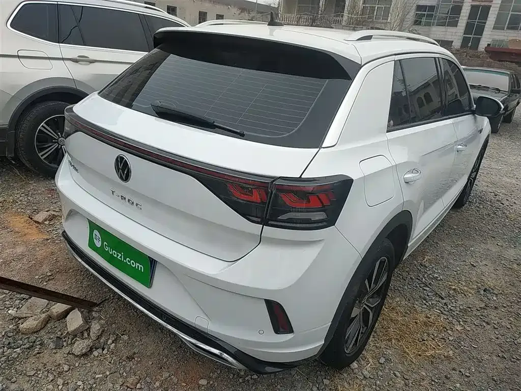 Volkswagen T-Roc 2023 из CN, фото 2