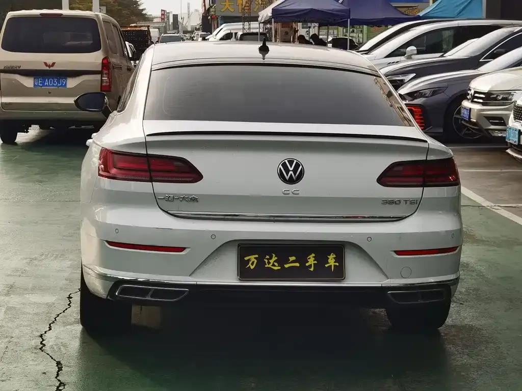Volkswagen CC 2023 из CN, фото 7