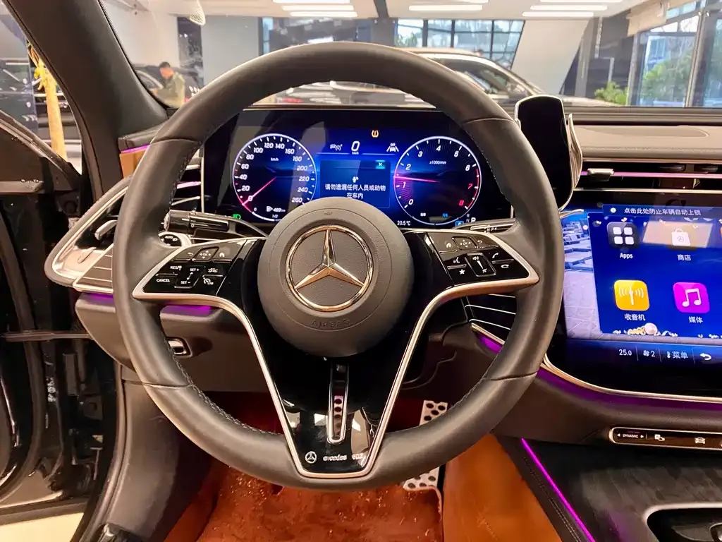 Mercedes-Benz E-Class 2025 из CN, фото 10