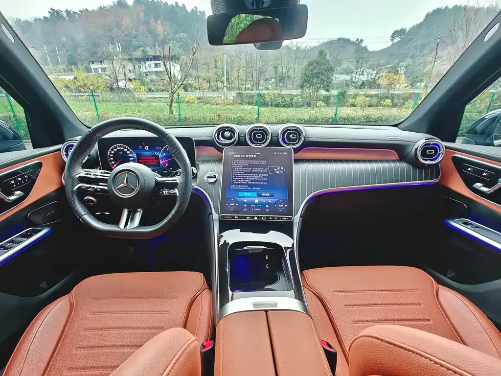 Mercedes-Benz GLC 2024 из CN, фото 2
