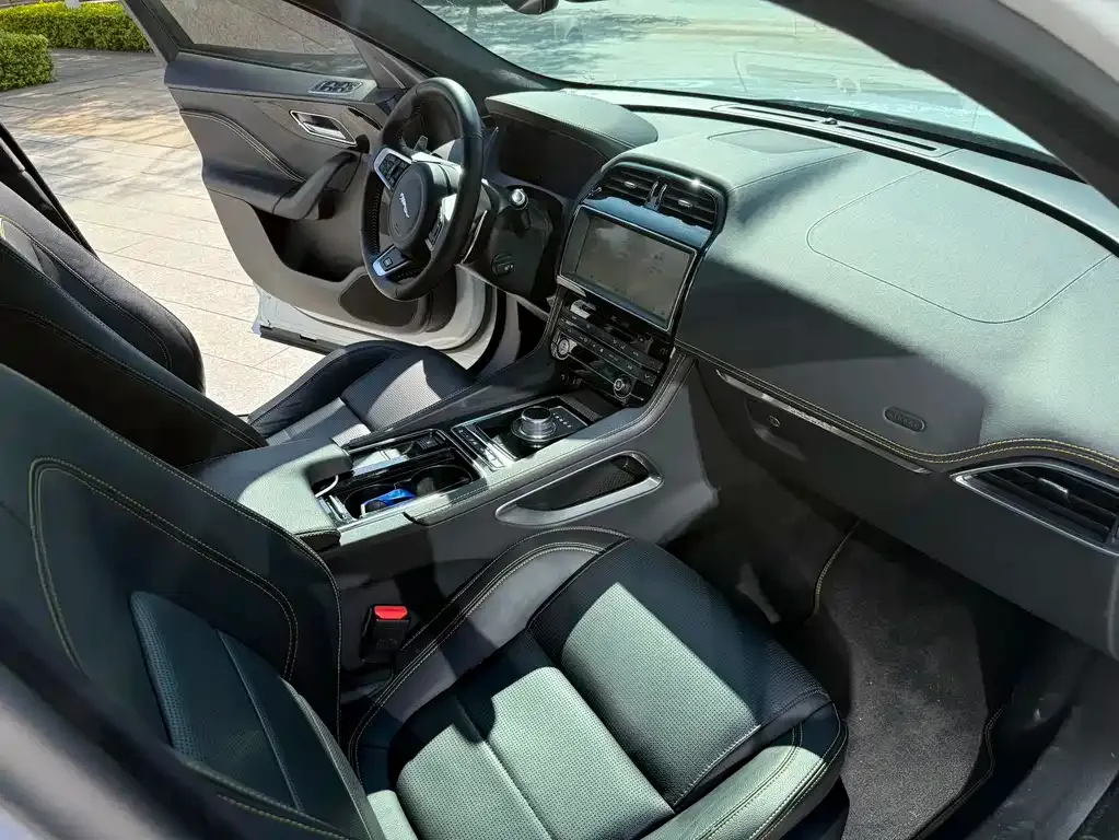 Jaguar F-PACE 2021 из CN, фото 6