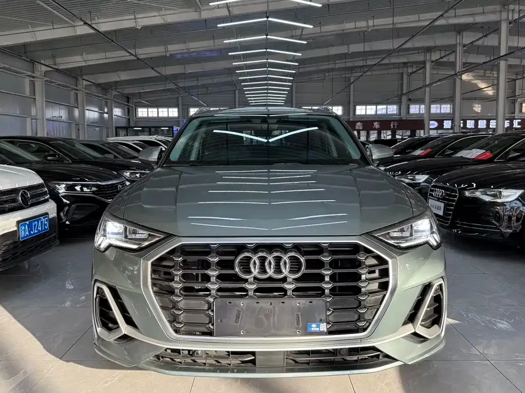 Audi Q3 2023 из CN, фото 5