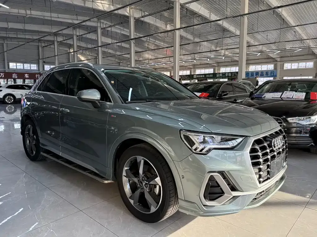 Audi Q3 2023 из CN, фото 6