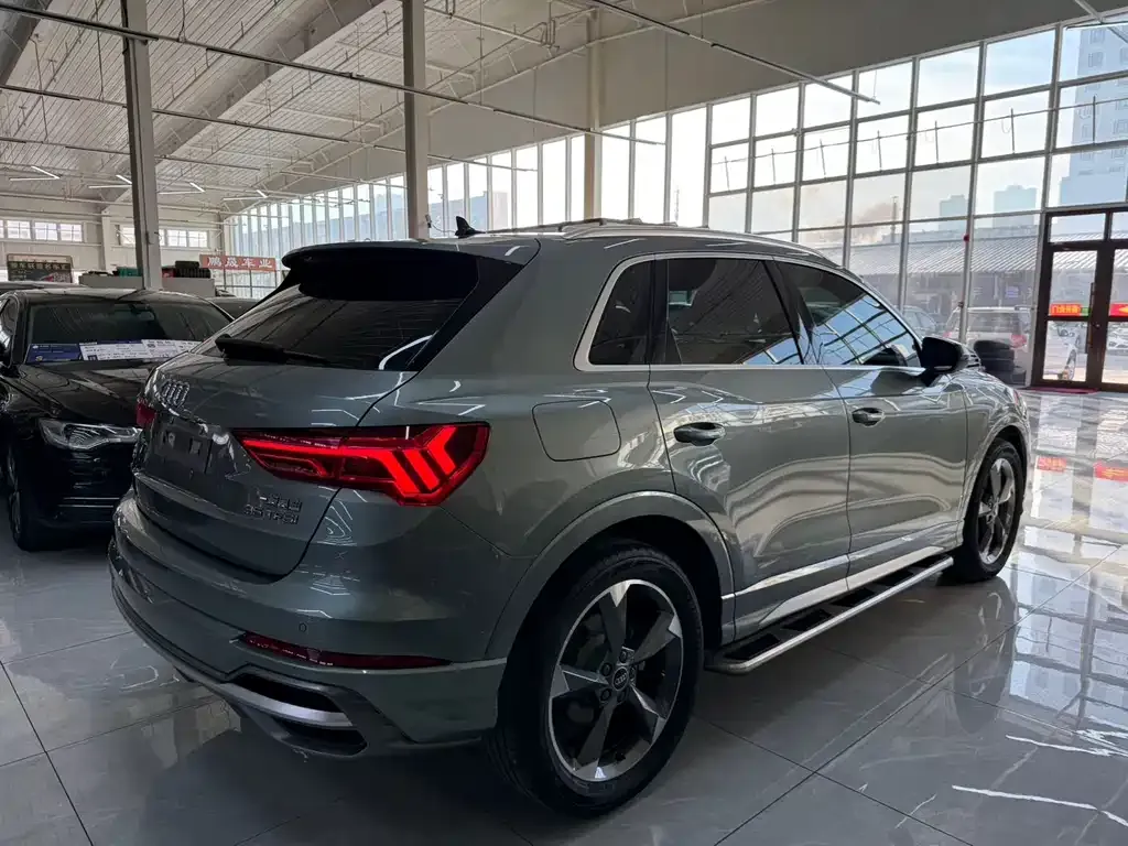 Audi Q3 2023 из CN, фото 10
