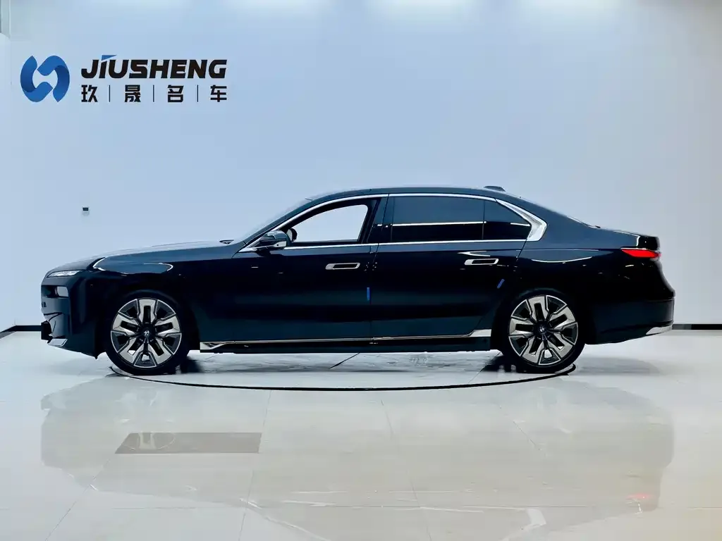 BMW 7 Series — фото 5