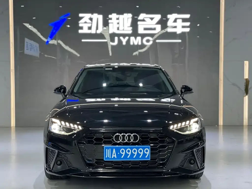 Audi A4L 2022 из CN, фото 2