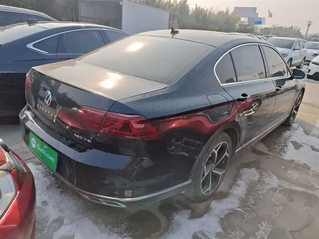 Volkswagen Magotan 2023 из CN, фото 2