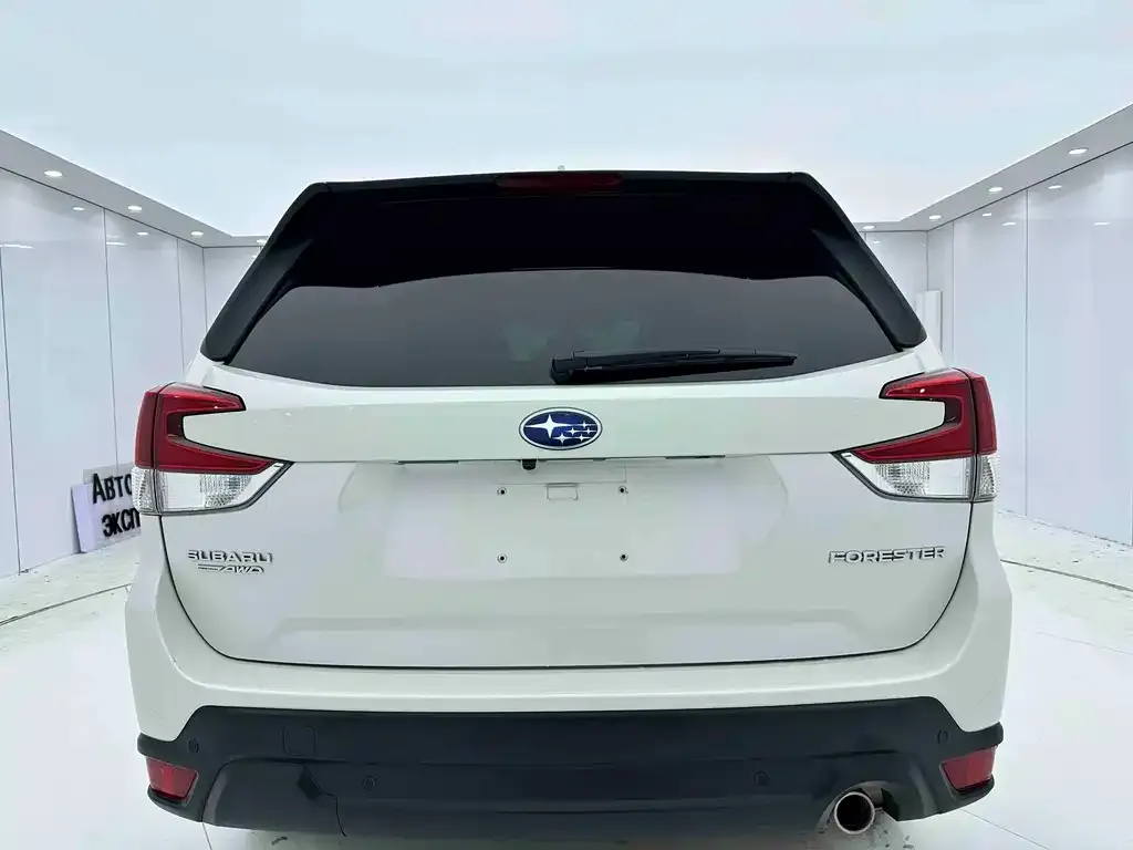 Subaru Forester 2023 из CN, фото 2