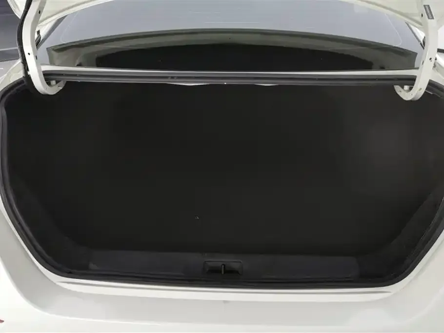 Nissan Sylphy — фото 10