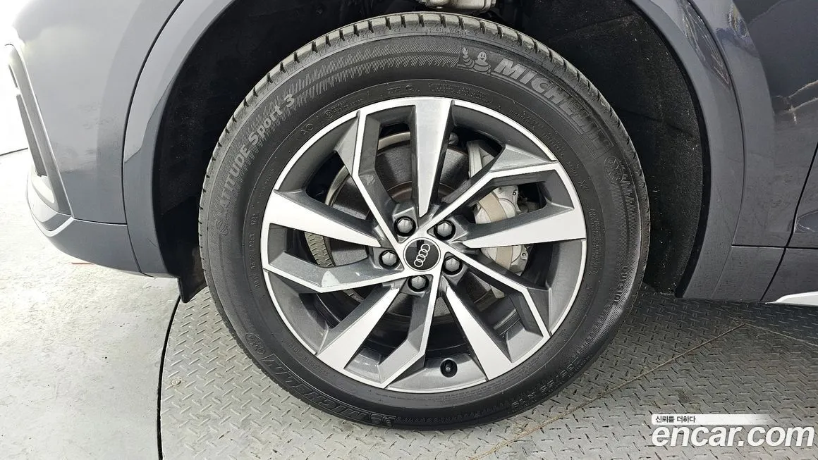 Audi Q5 2023 из KR, фото 6