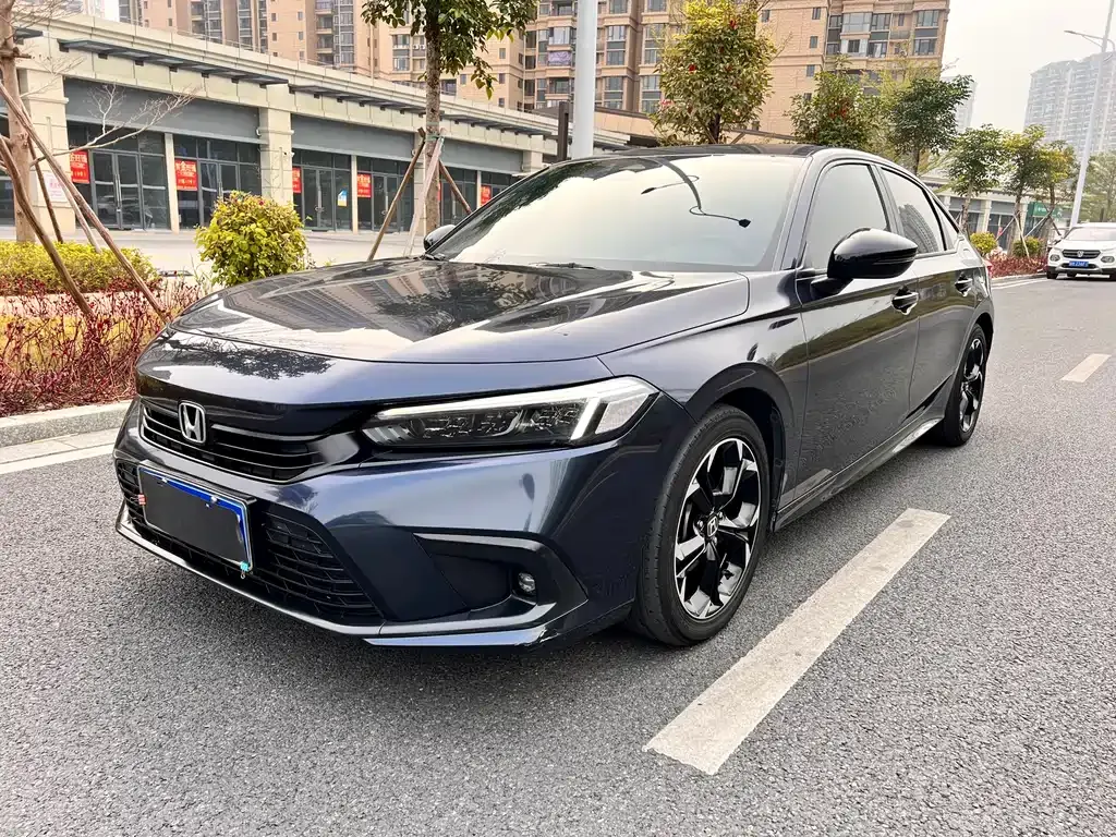 Honda Civic — фото 1