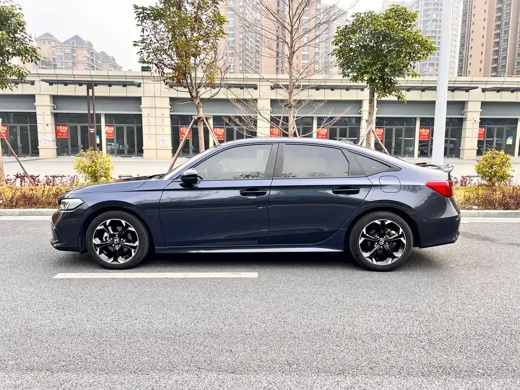 Honda Civic — фото 8