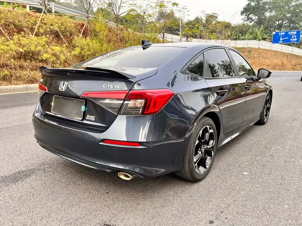 Honda Civic — фото 2