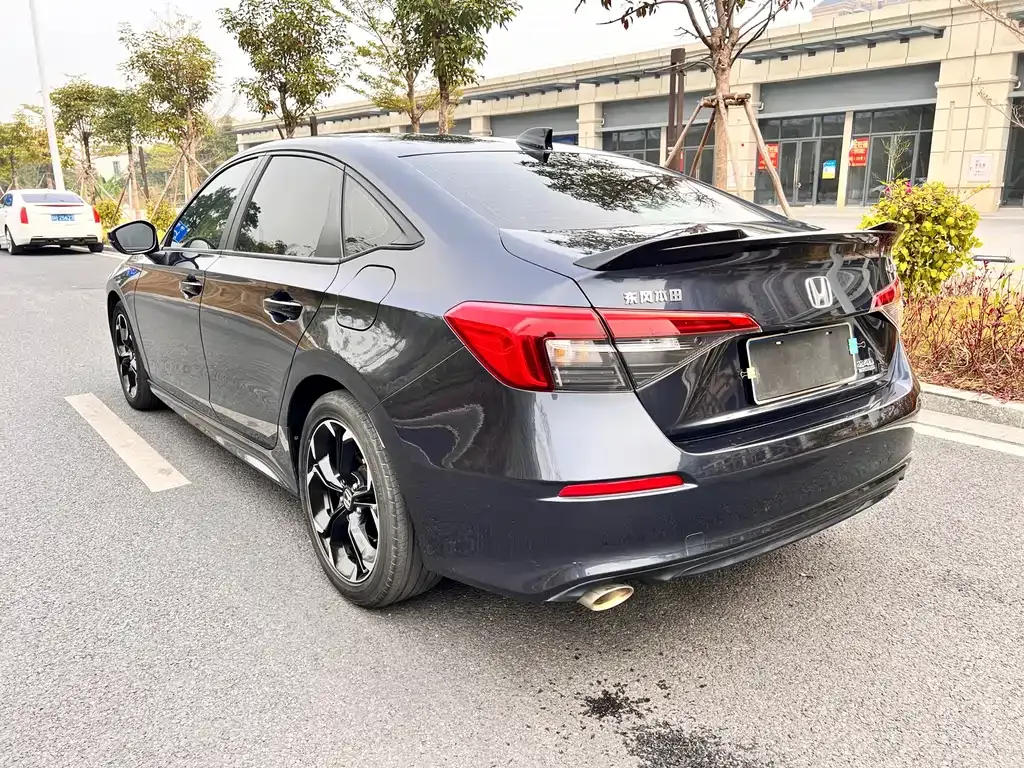 Honda Civic — фото 10
