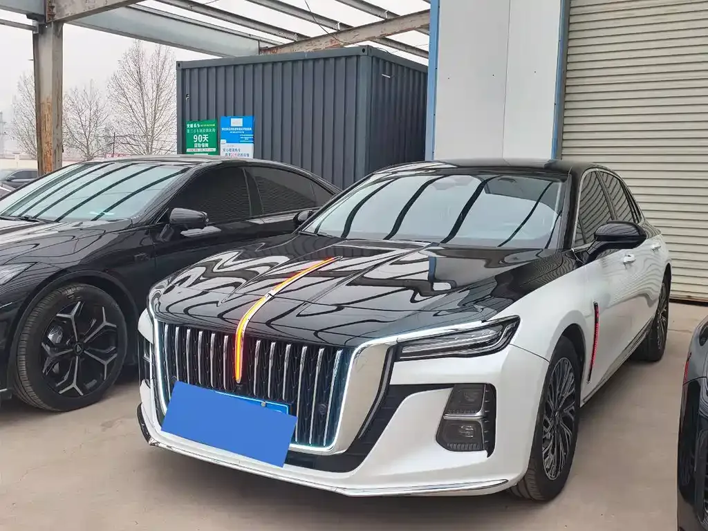 Hongqi H5 — фото 1