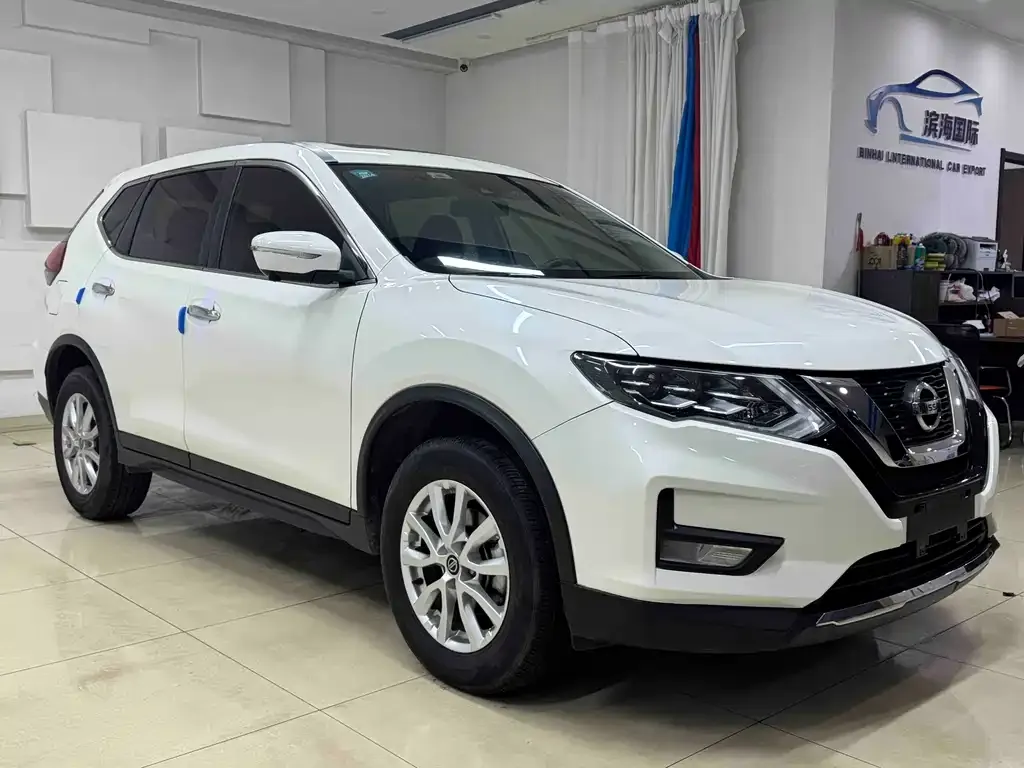 Nissan X-Trail — фото 5