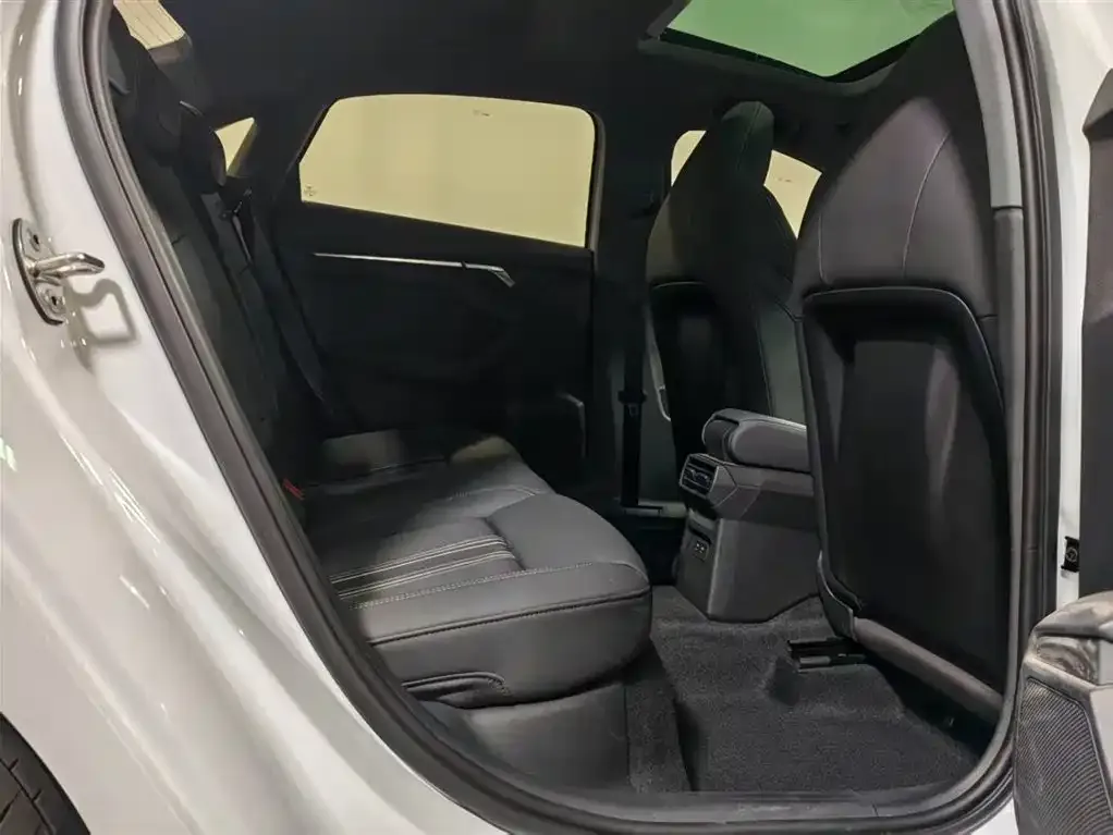 Audi A3 2022 из CN, фото 2