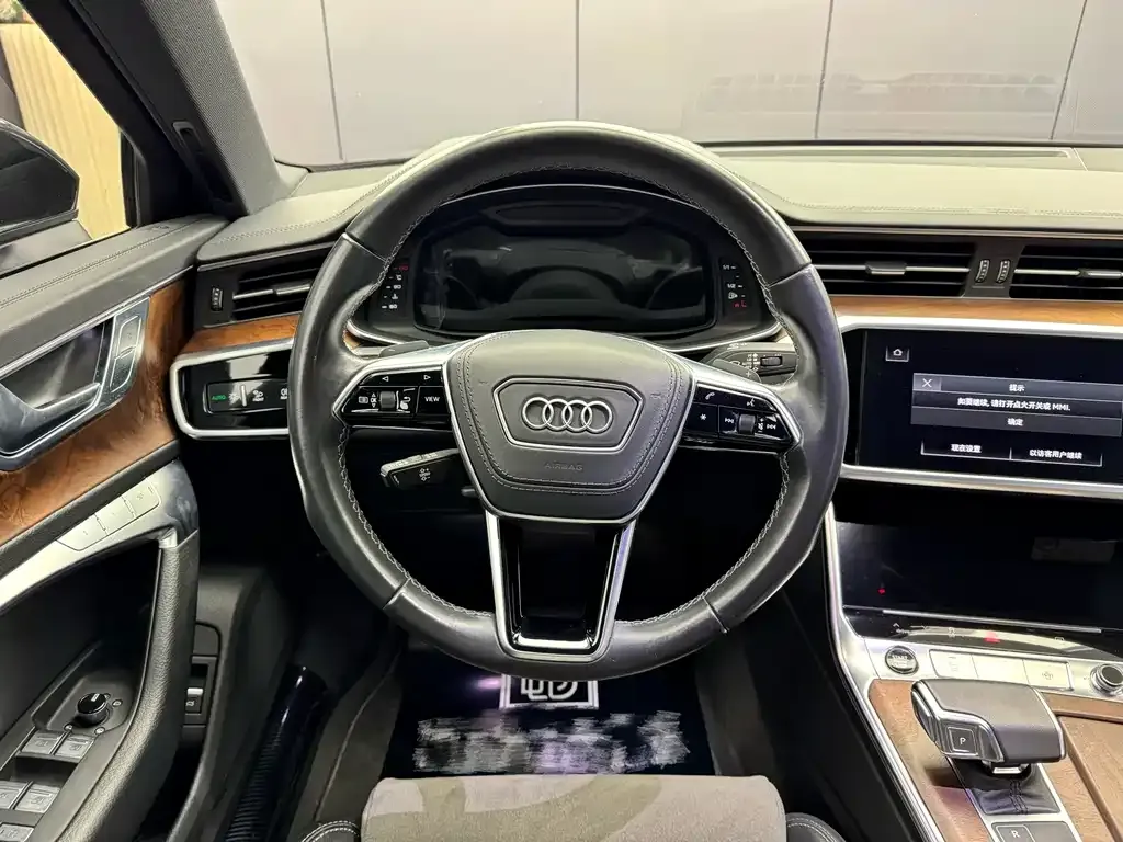Audi A6L 2022 из CN, фото 6