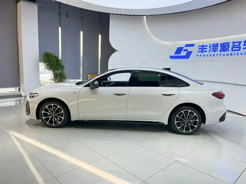 Audi A5L 2025 из CN, фото 2