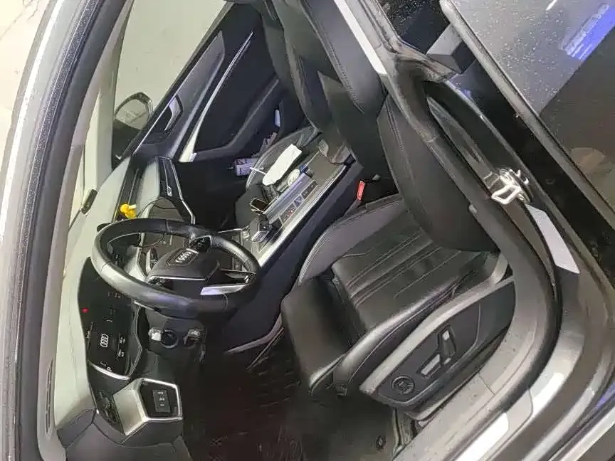 Audi A7 2021 из CN, фото 6