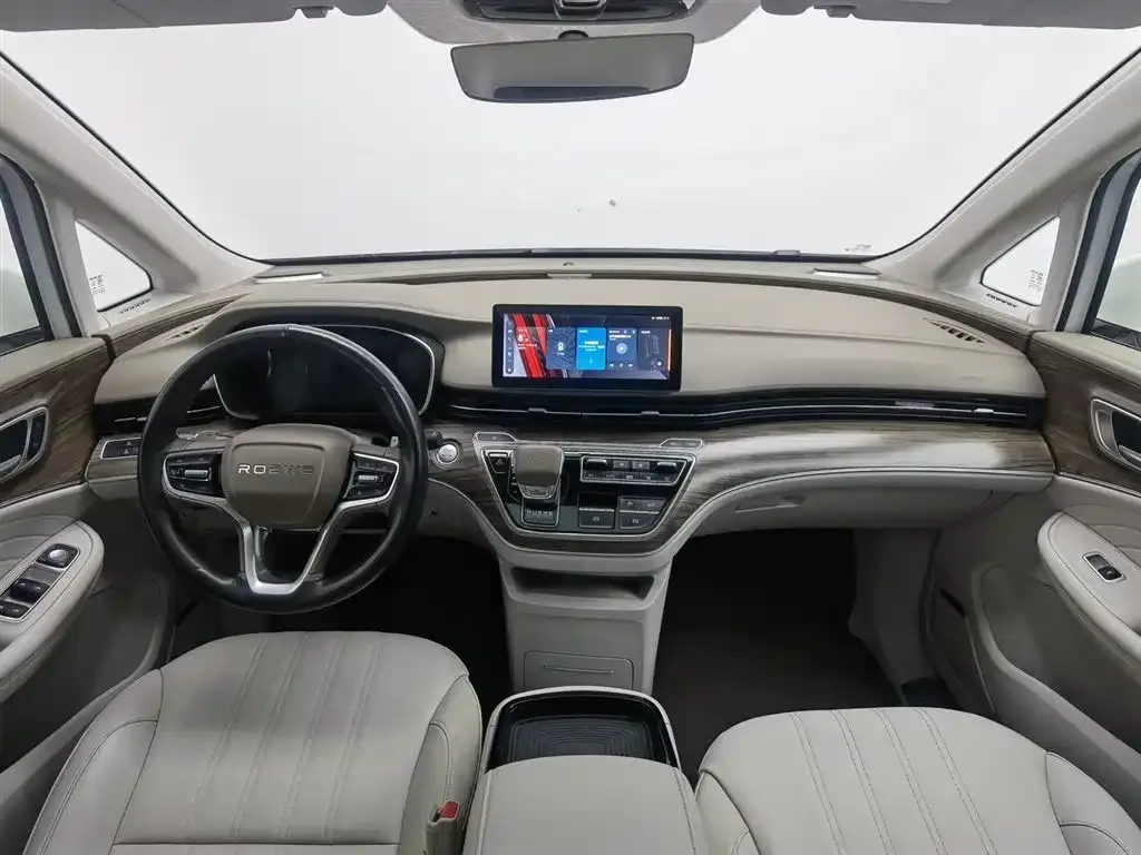 Roewe iMAX8 2023 из CN, фото 4