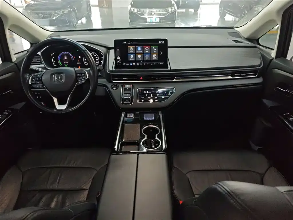 Honda Elysion 2024 из CN, фото 3