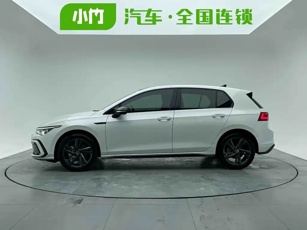 Volkswagen Golf 2023 из CN, фото 8