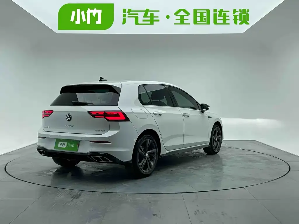 Volkswagen Golf 2023 из CN, фото 4