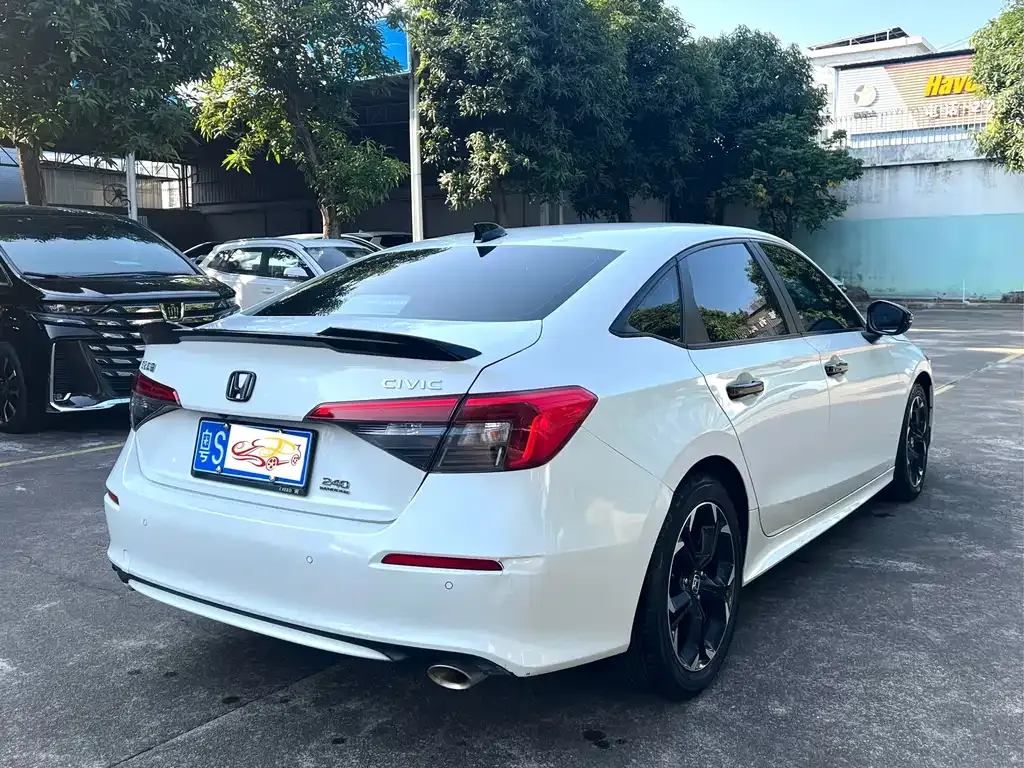 Honda Civic — фото 6