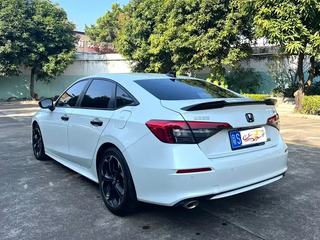Honda Civic — фото 9