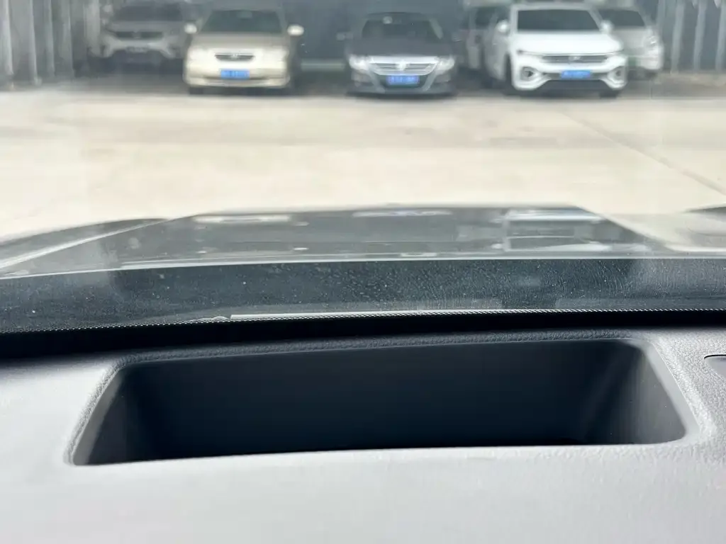 Toyota Crown Kluger 2023 из CN, фото 2